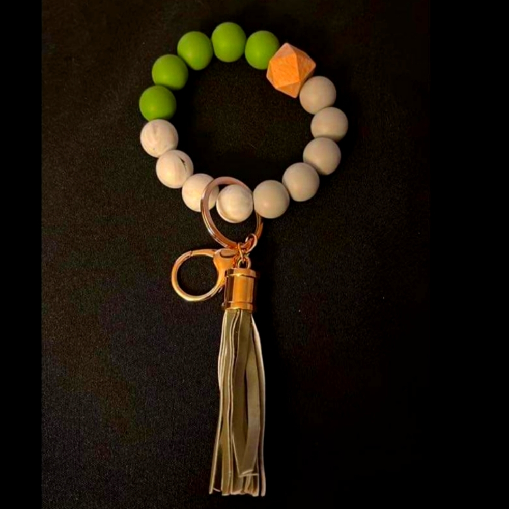Silicone bead keychain bracelets